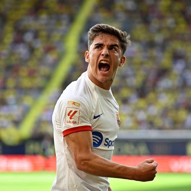 星空体育官网-【西甲】亚马尔两传，莱万补射反超，巴萨4-3客胜黄潜