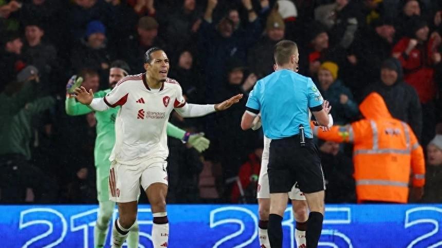 xingkong.com-利物浦客场2-3负伯恩茅斯，范迪克低级失误引众怒